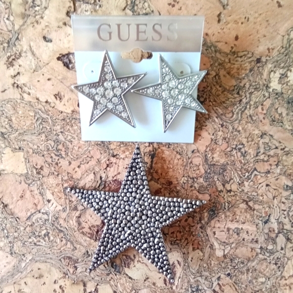 Guess Star Silver-tone Pierced Earrings & Star Pin - Picture 1 of 5